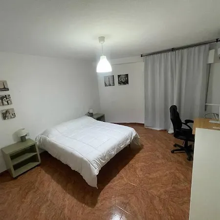 Lovely One Bedroom Flat- Excellent Location Apartamento